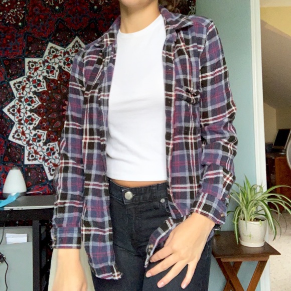 American Eagle Outfitters Tops - American Eagle Flannel Boyfriend Fit